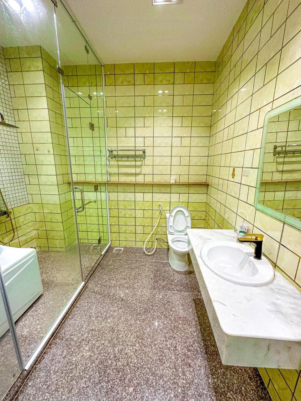 Nhan Tay 2 Hotel Can Tho Eksteriør billede